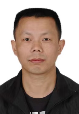 常务理事：邓红军