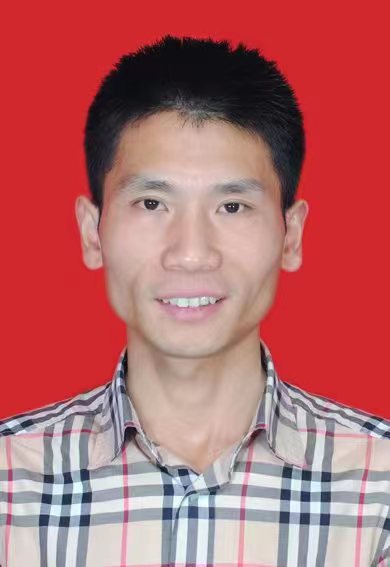 副会长：何元贵